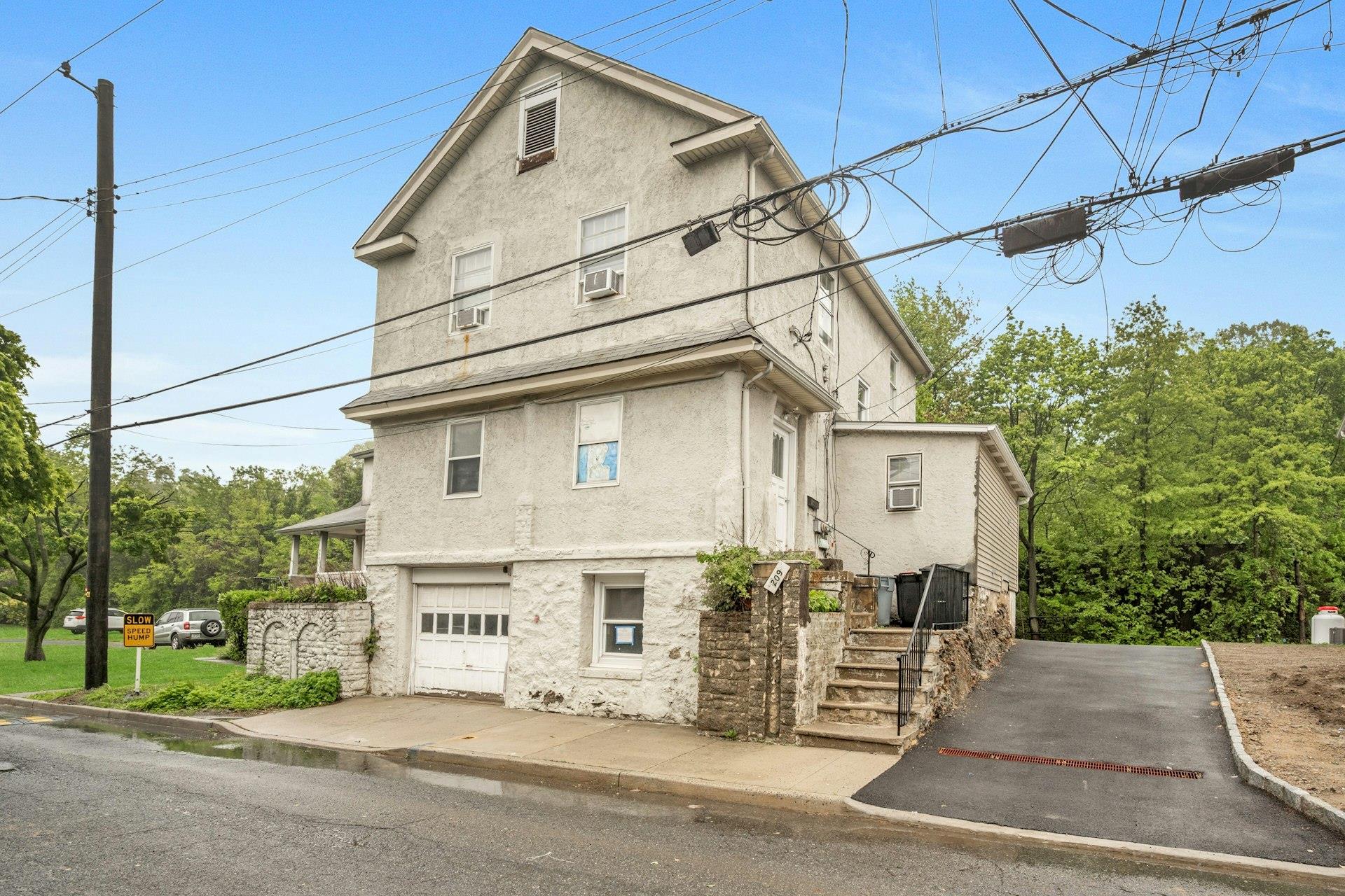 209 Grand Street