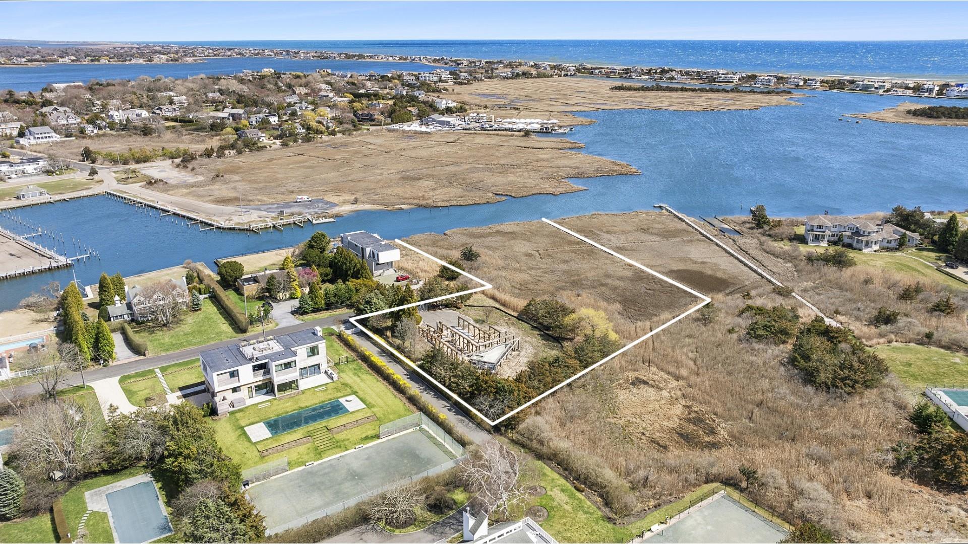 9 E Division Street, Westhampton Beach, New York image 2