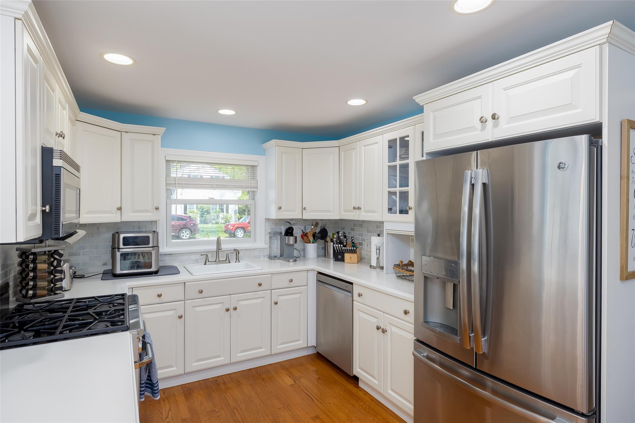 51 Dumbarton Drive, Huntington, New York image 13
