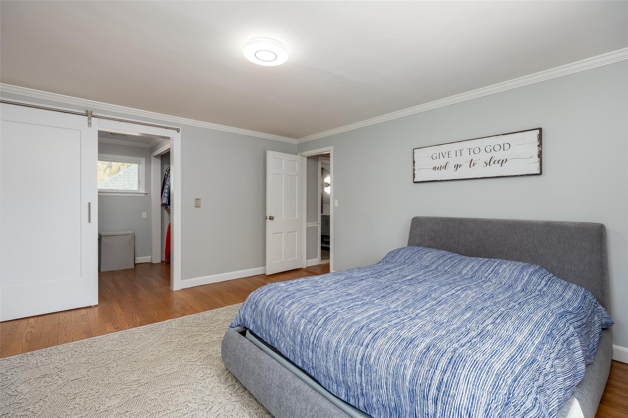 51 Dumbarton Drive, Huntington, New York image 16