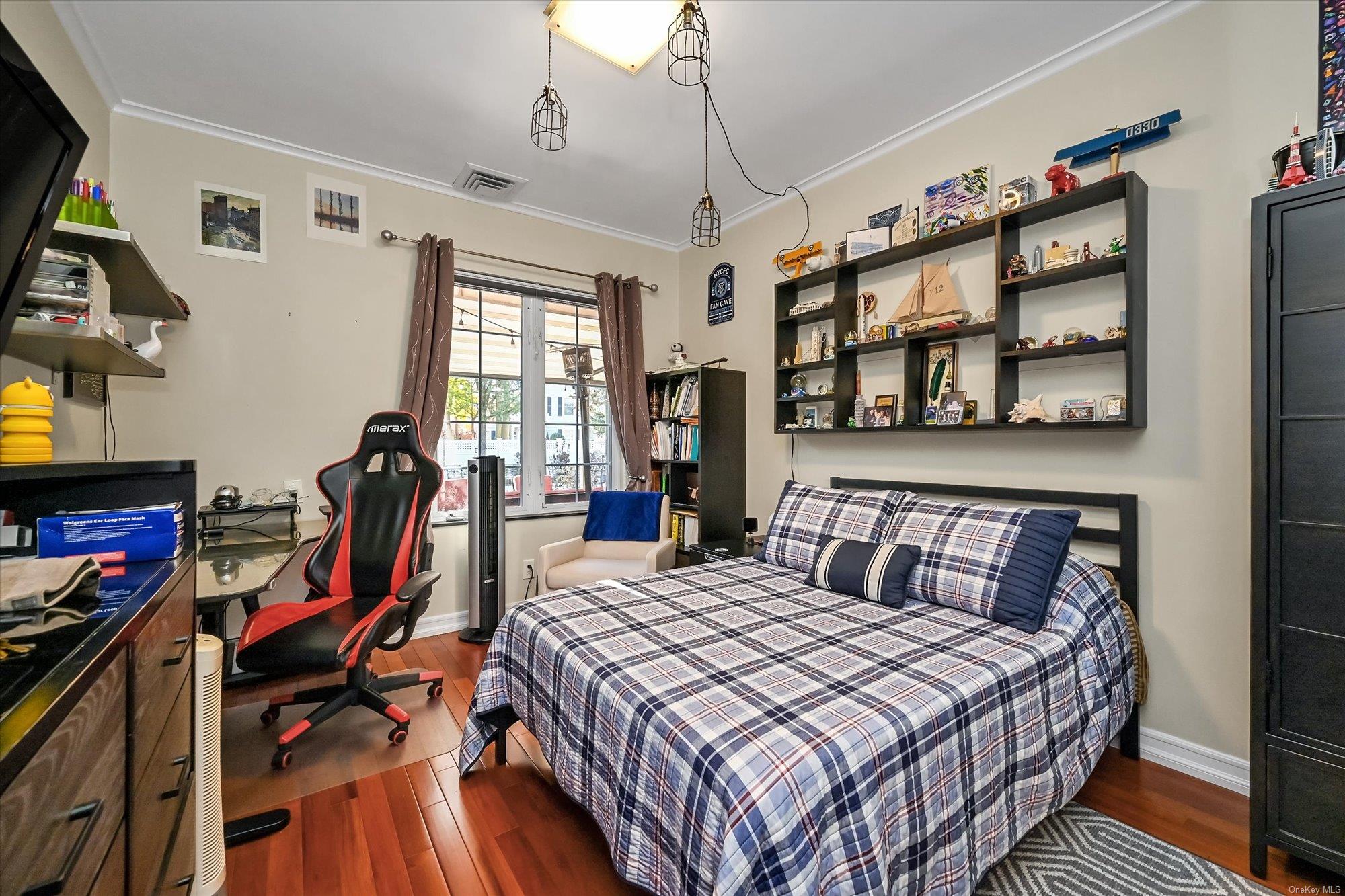 101 Harold Road, Woodmere, New York image 13