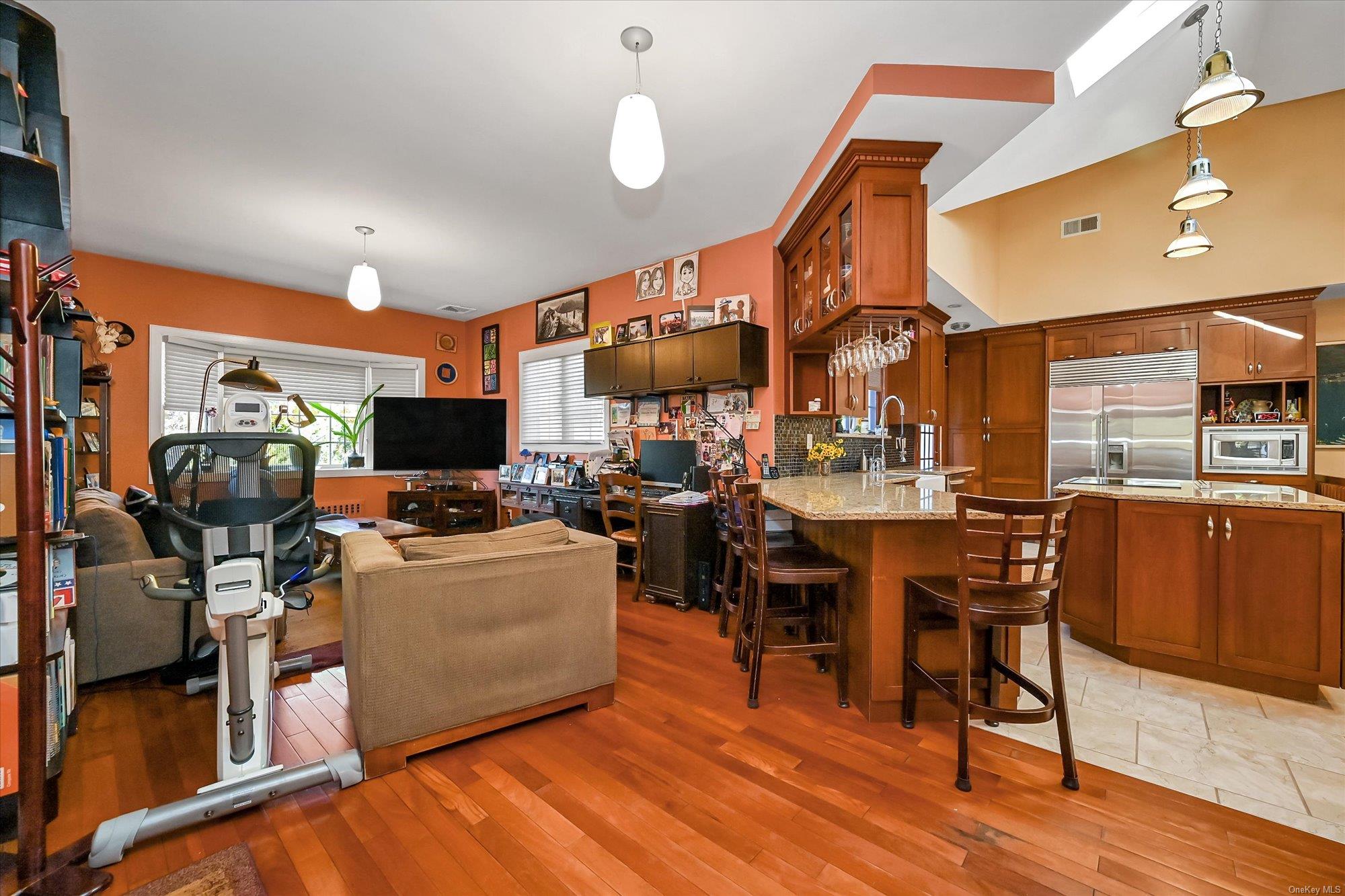 101 Harold Road, Woodmere, New York image 9