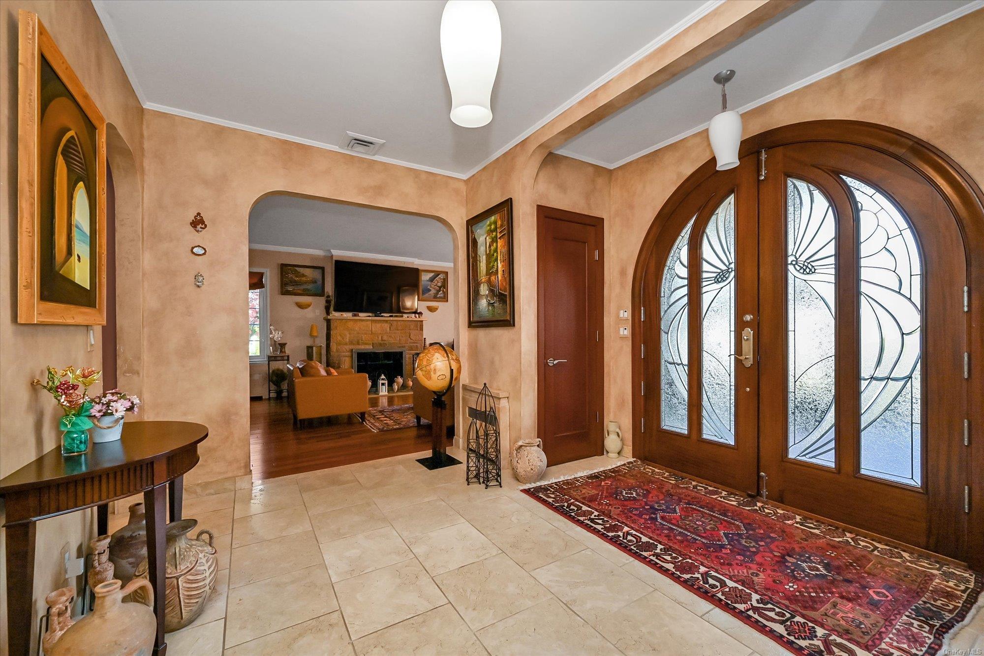 101 Harold Road, Woodmere, New York image 2