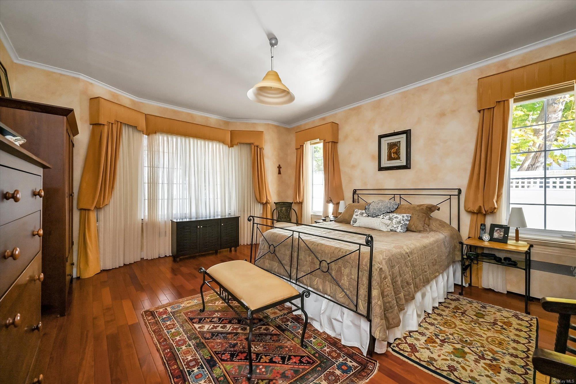 101 Harold Road, Woodmere, New York image 11