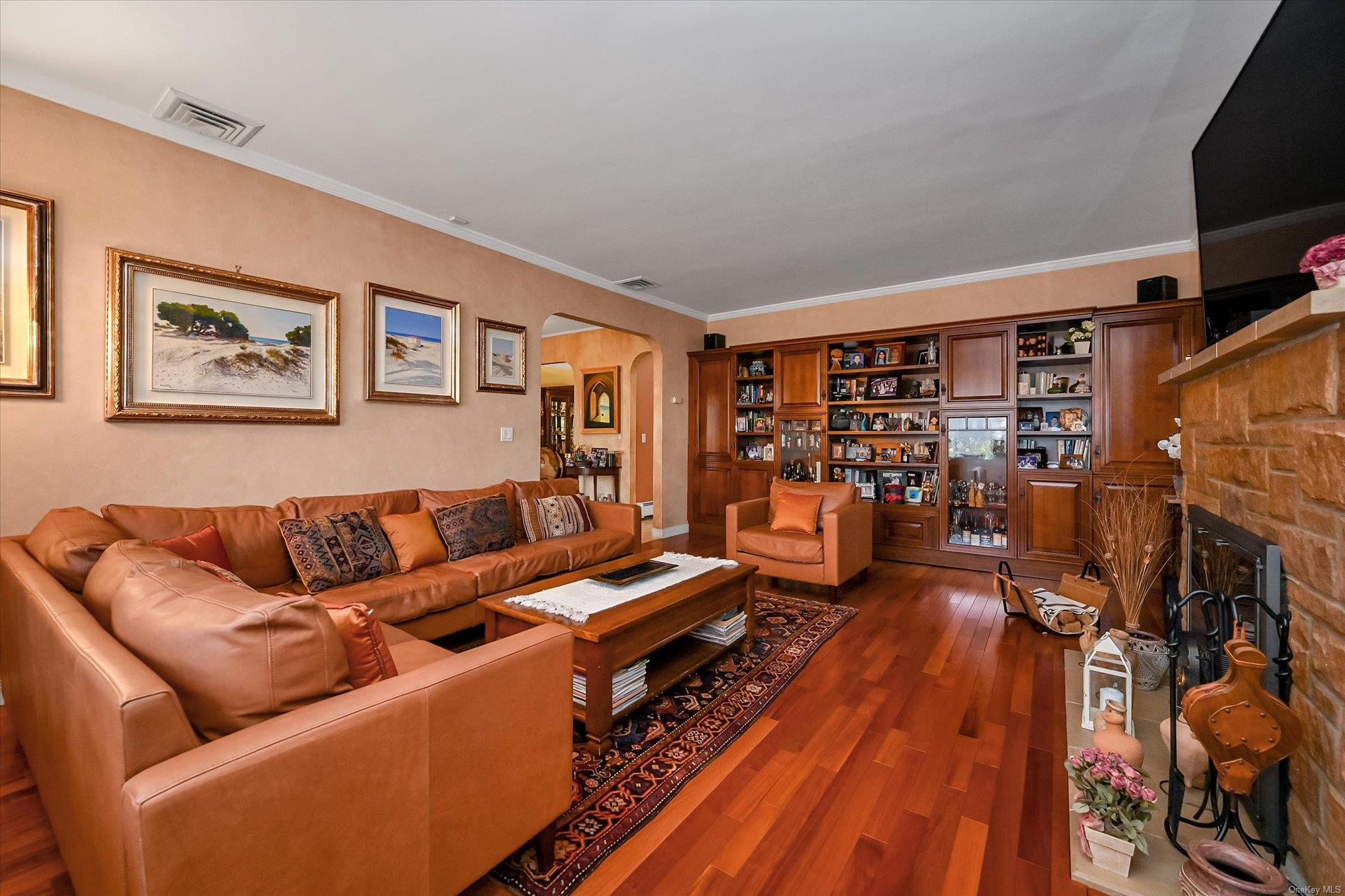 101 Harold Road, Woodmere, New York image 4