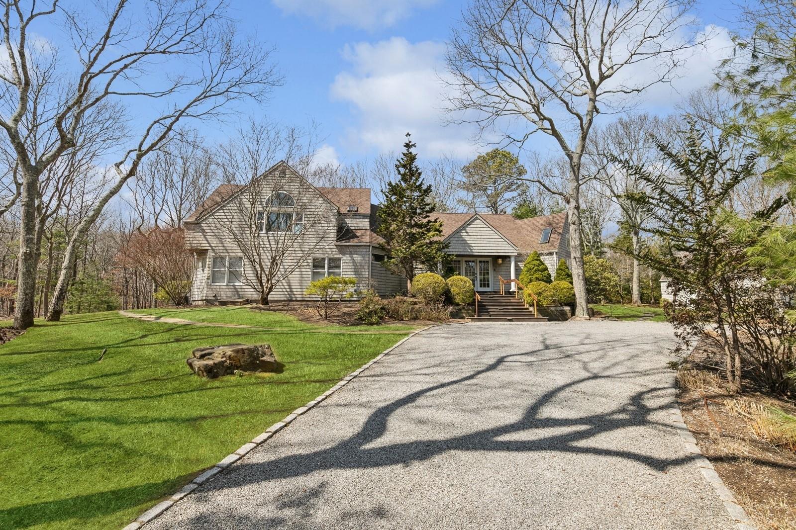 Rental Property at Long Hill Road, East Hampton, Hamptons, NY - Bedrooms: 5 
Bathrooms: 5  - $30,000 MO.