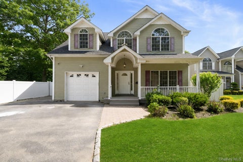 Photo of 40 Muncey Road, Bay Shore, NY 11706 (MLS # 1065288)