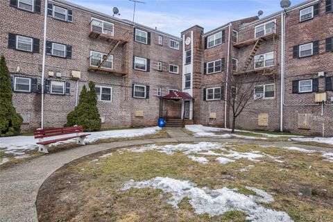 Photo of 111-01 66th Road #3B, Forest Hills, NY 11375 (MLS # 962809)