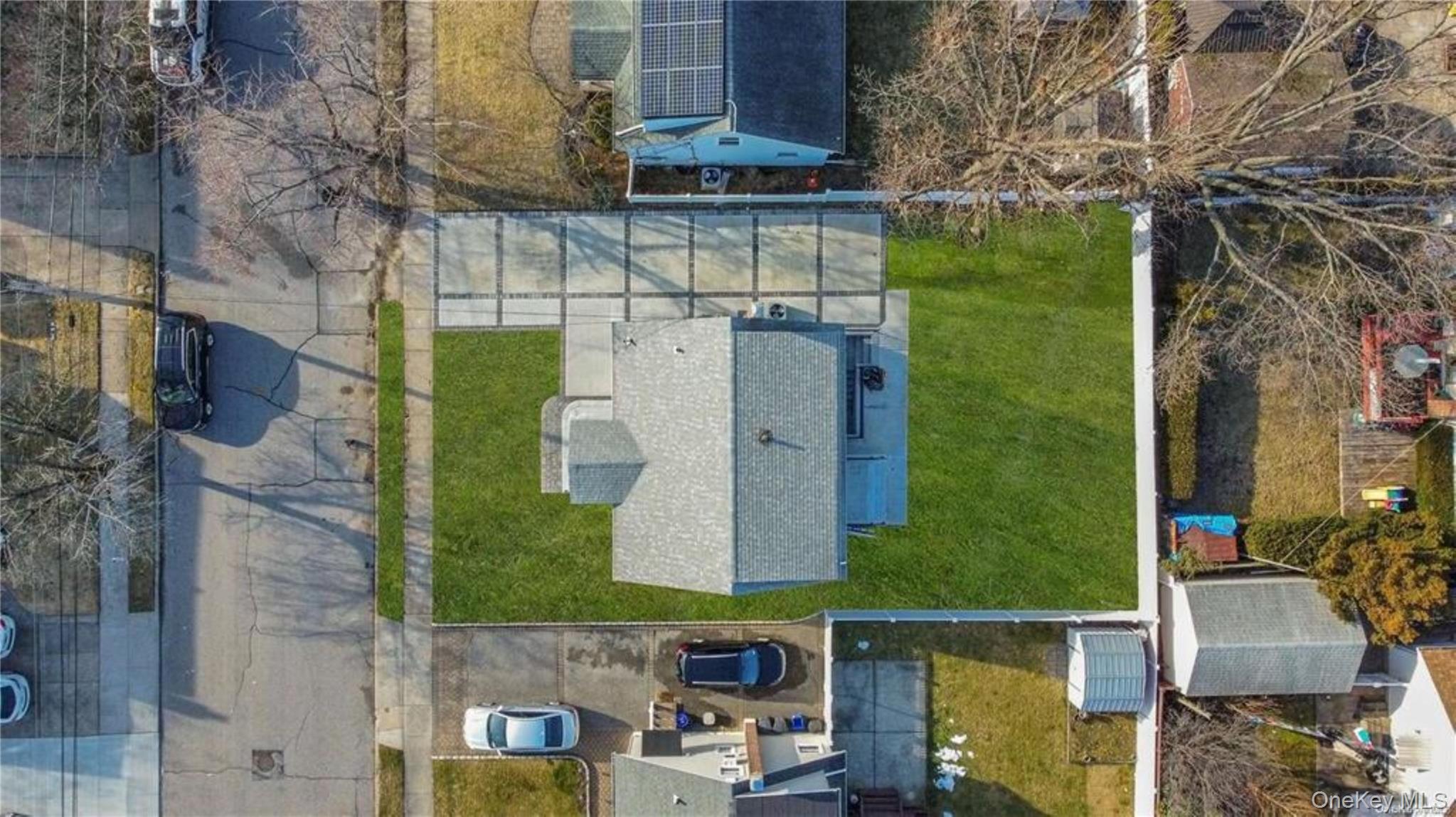 253 Meyer Avenue - Photo 3