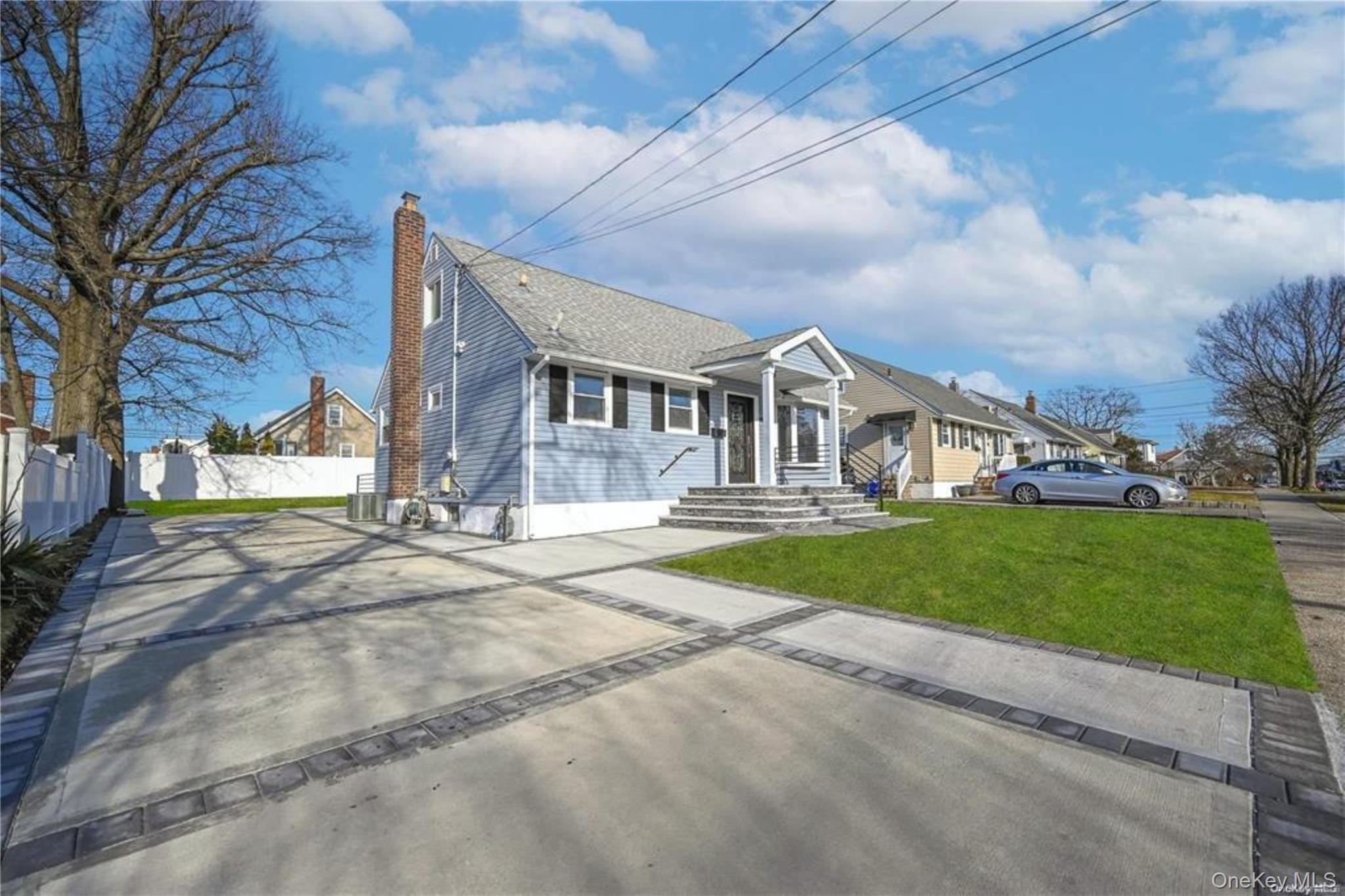 253 Meyer Avenue - Photo 2