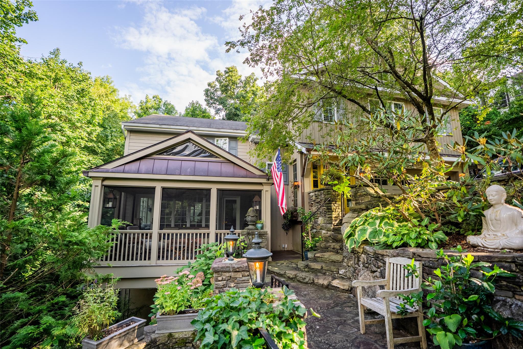 425 Soundview Avenue, Mamaroneck, New York image 3