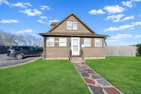 61 River Avenue Patchogue NY 11772