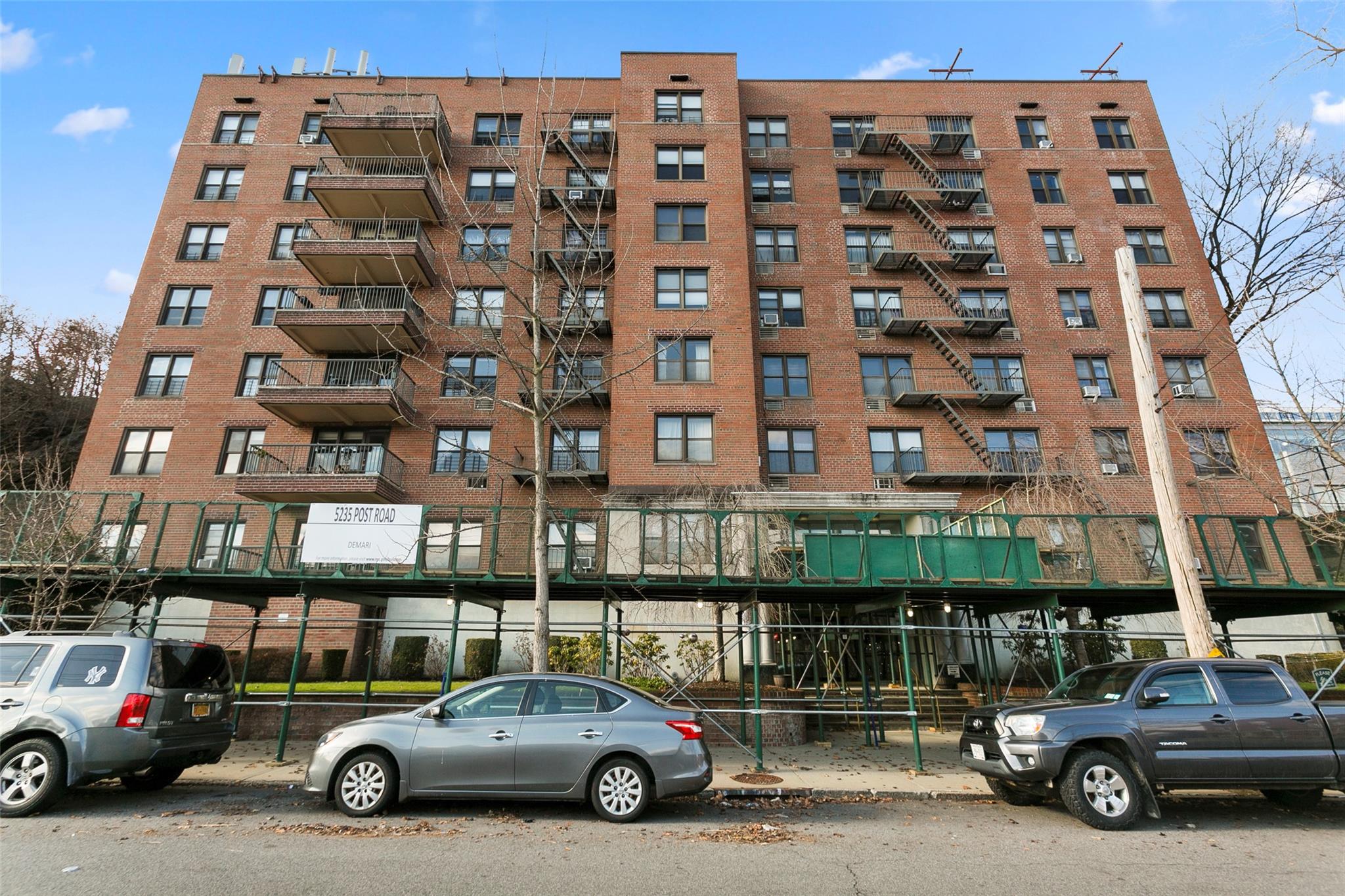 5235 Post Road #2 J, Bronx, New York image 1