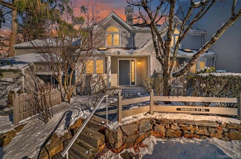 Condo For Sale - 57 Boulder Ridge Road #57<br/> Scarsdale, NY 10583