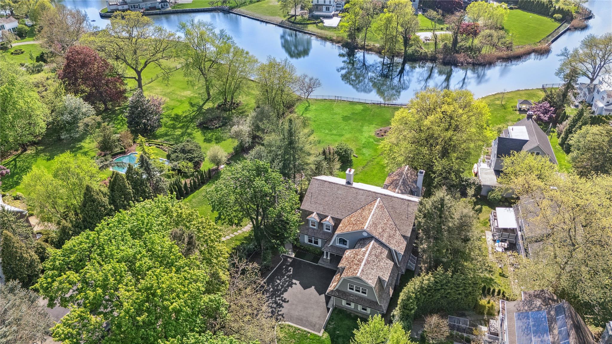 32 Pryer Lane