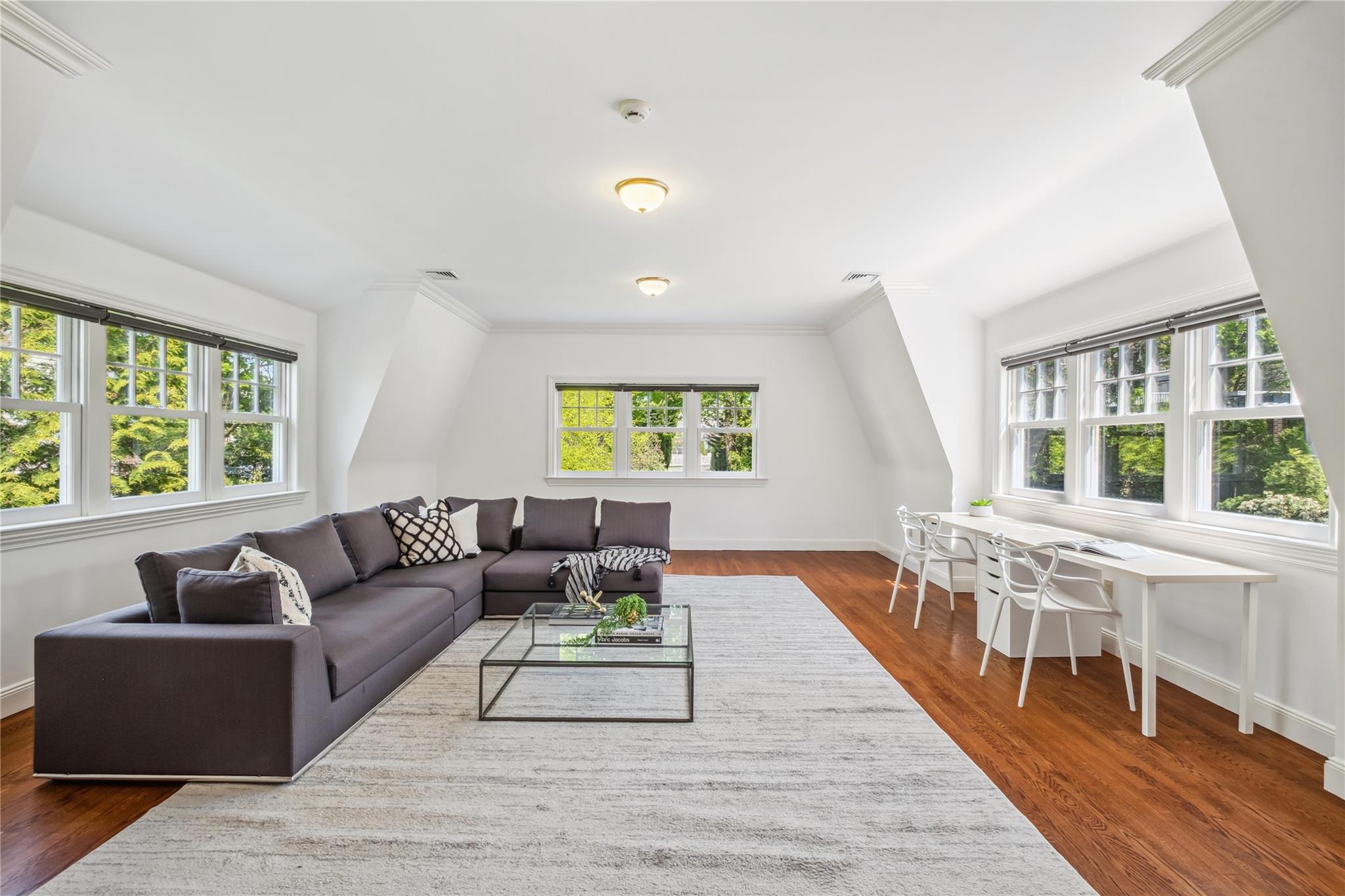 32 Pryer Lane, Larchmont, New York image 29