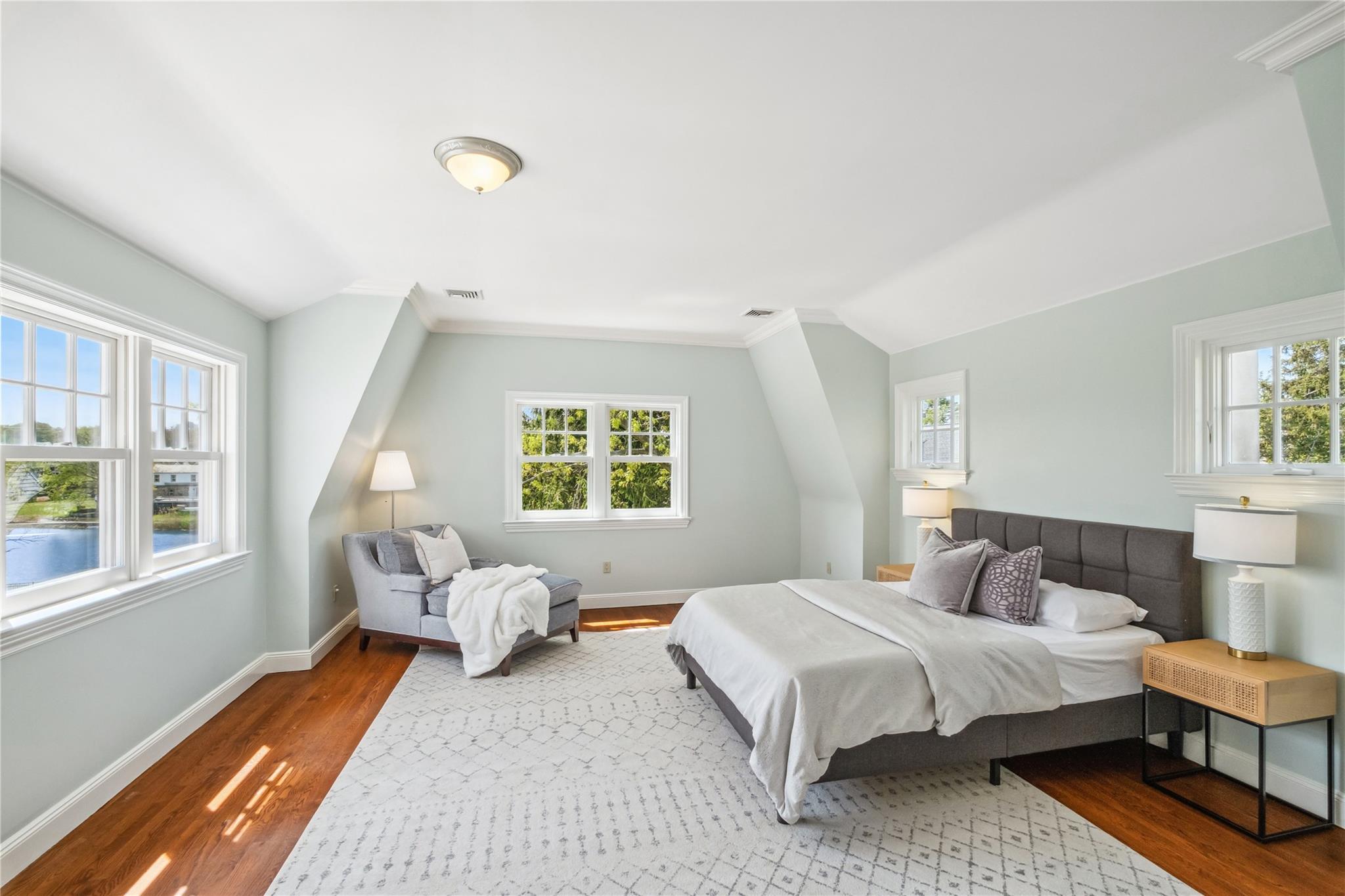32 Pryer Lane, Larchmont, New York image 21