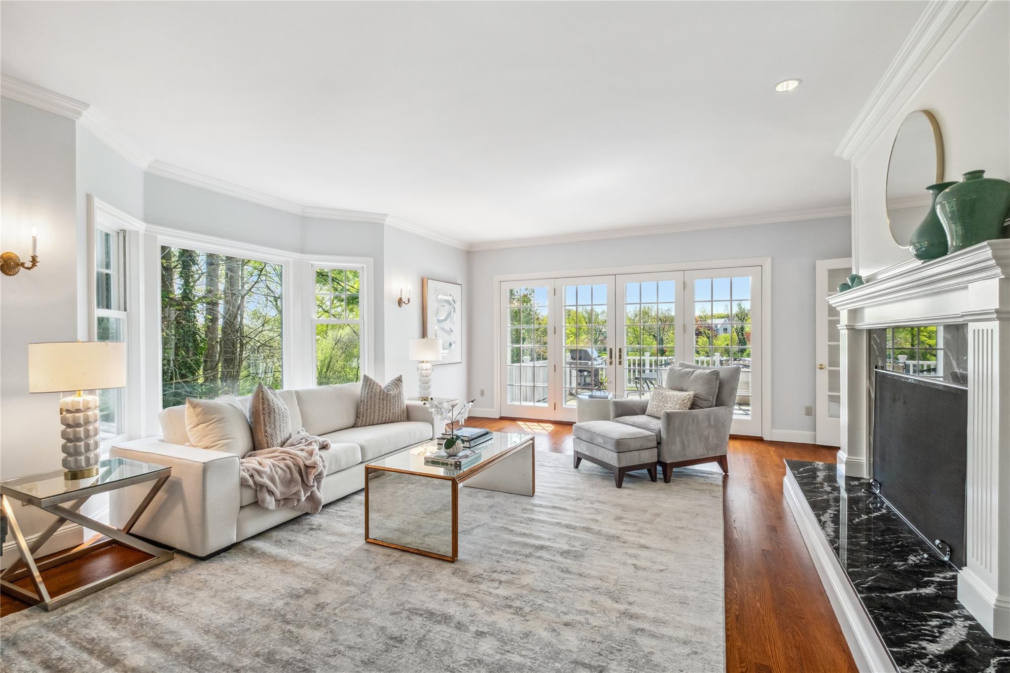 32 Pryer Lane, Larchmont, New York image 7