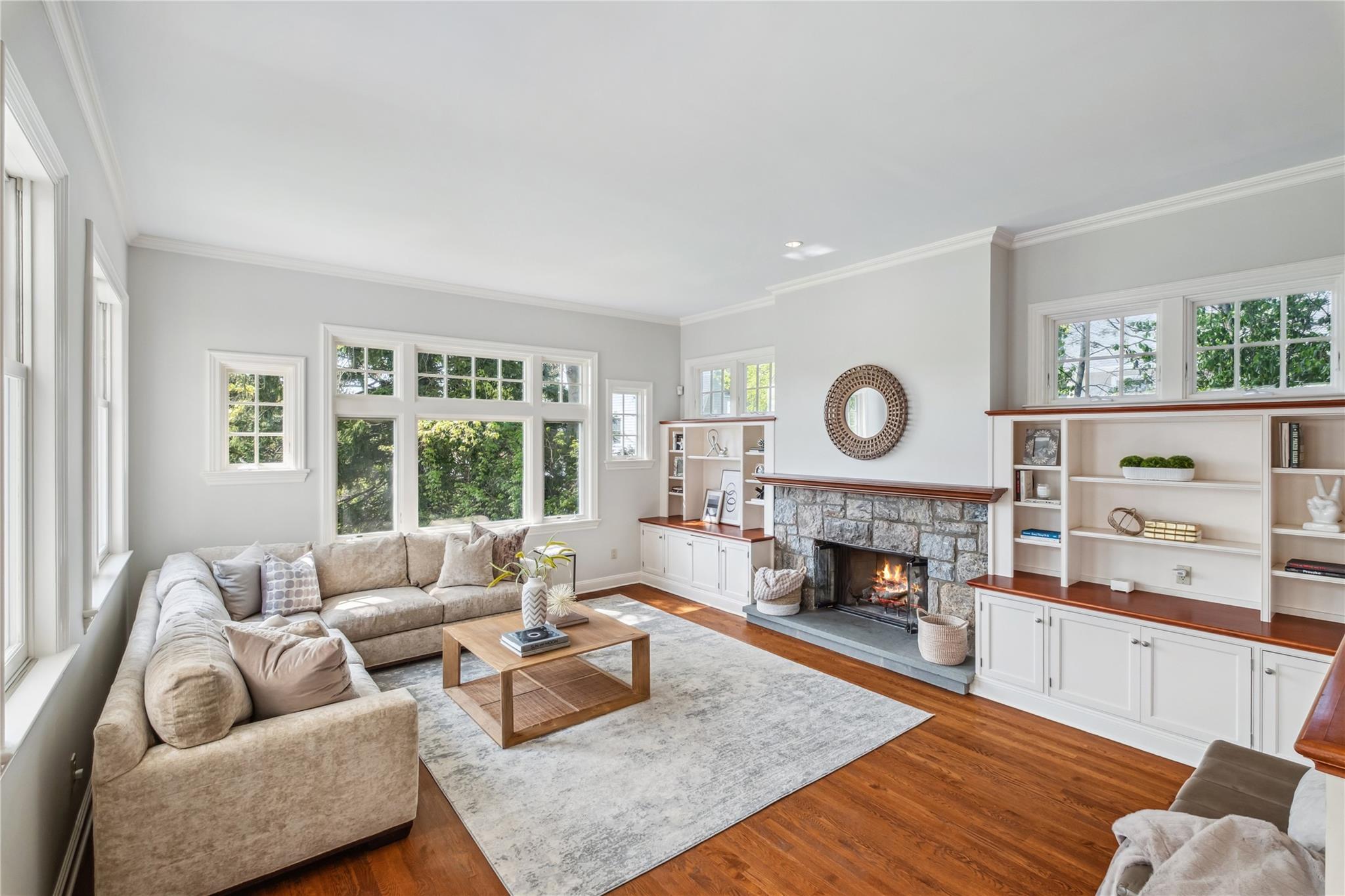 32 Pryer Lane, Larchmont, New York image 15