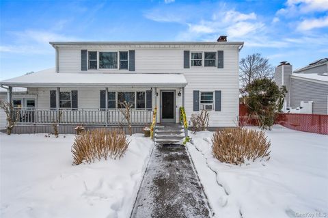 8 George Drive, Mastic, NY 11950 - MLS#: 958781