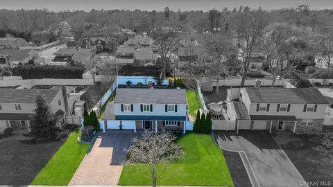 Photo of 18 Lloyd Lane, Nesconset, NY 11767 (MLS # 982505)