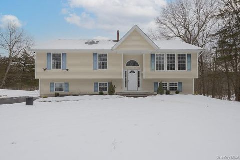 600 Twin Arch Road Rock Tavern NY 12575