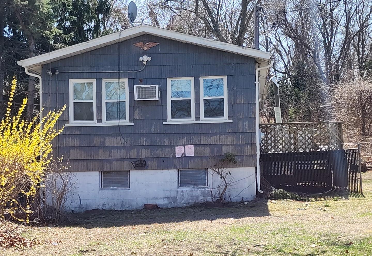 44 Osage Street, Selden, New York image 2