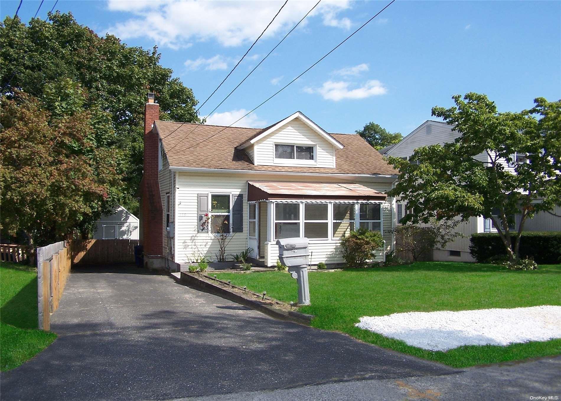 179 Wilson Boulevard, Islip, New York image 1