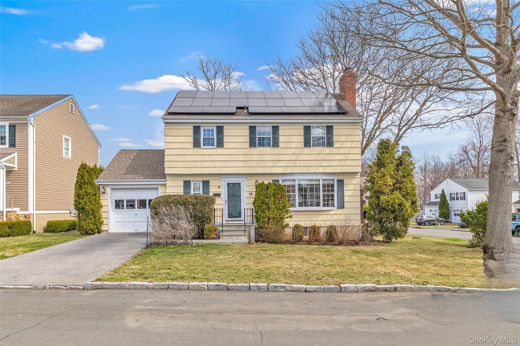 Photo of 15 Brookside Lane, Harrison, NY 10528 (MLS # 975049)