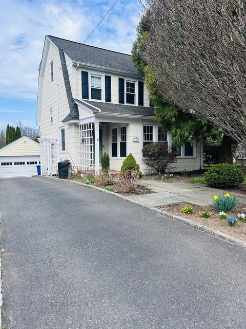 151 Hillcrest Avenue Manhasset NY 11030