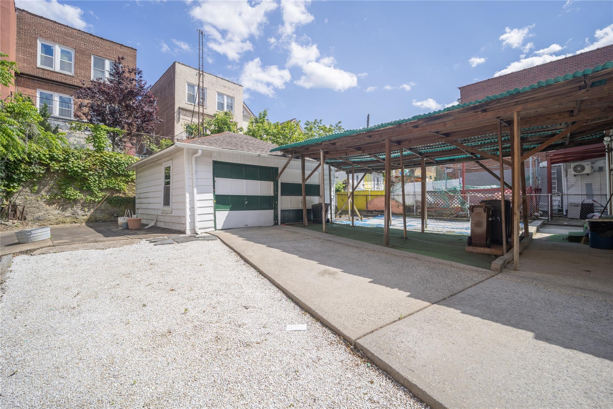 4614 Carpenter Avenue, Bronx, New York image 30
