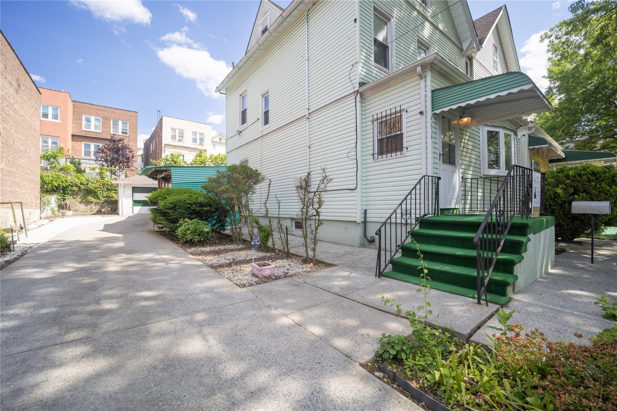 4614 Carpenter Avenue, Bronx, New York image 2
