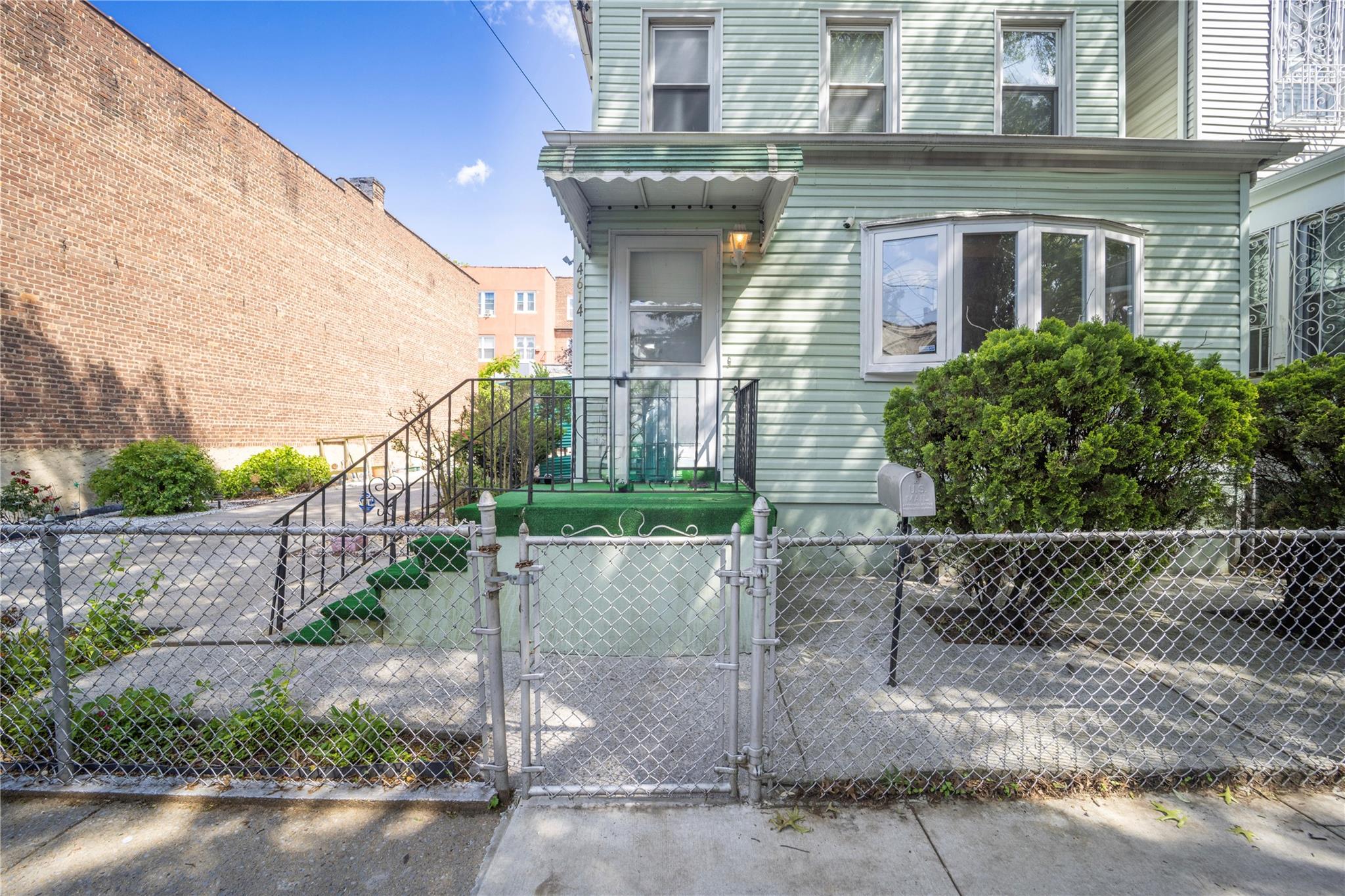 4614 Carpenter Avenue, Bronx, New York image 29