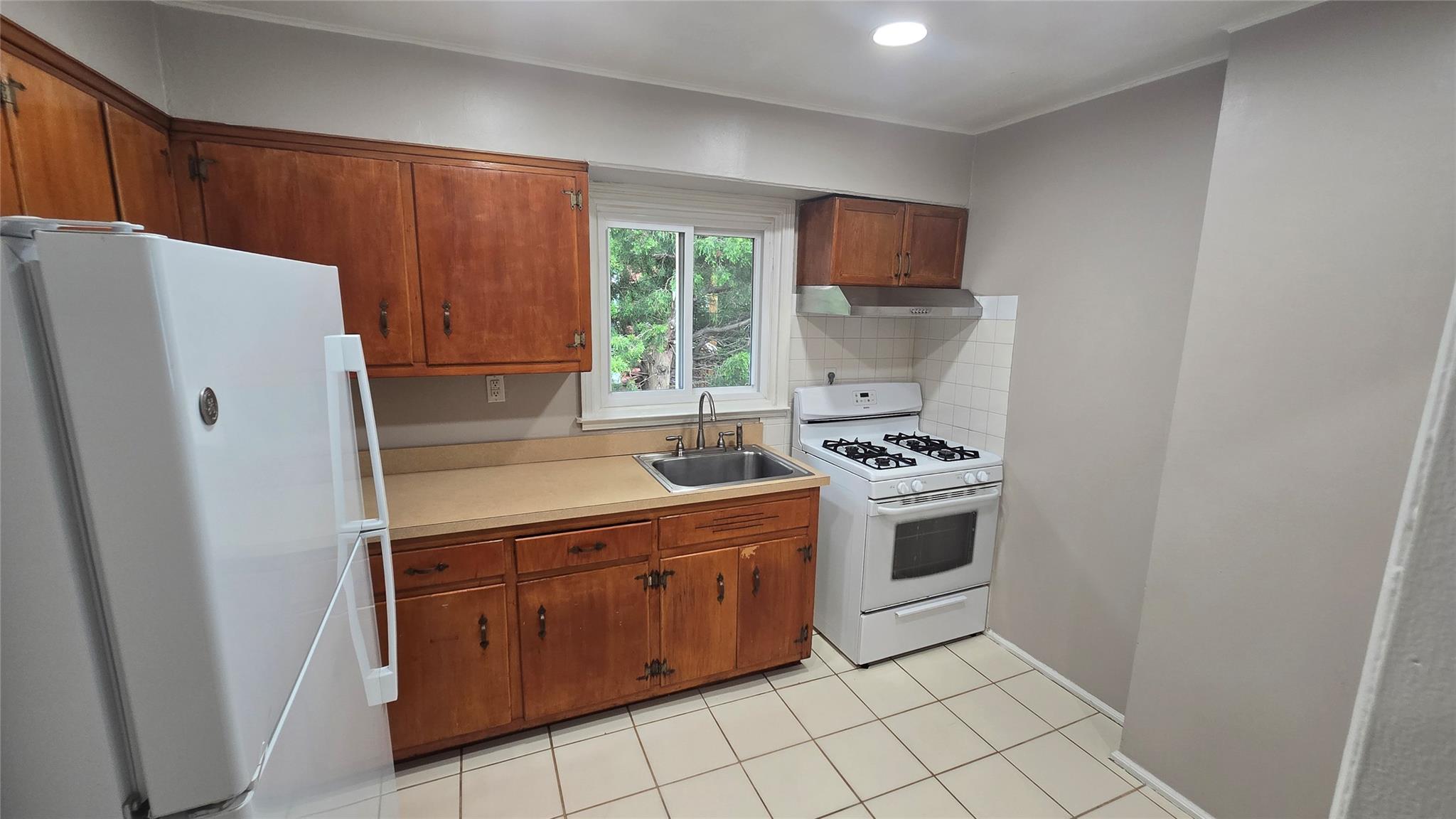 465 Magnolia Boulevard