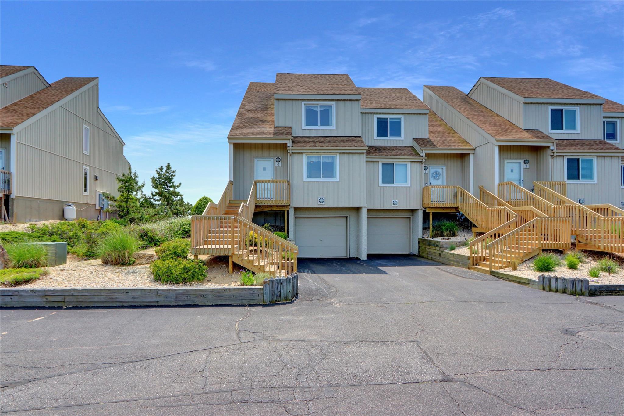 4 Waters Edge #4, Shirley, New York image 38