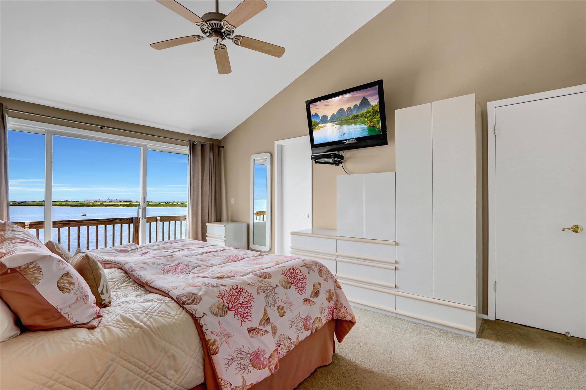 4 Waters Edge #4, Shirley, New York image 19