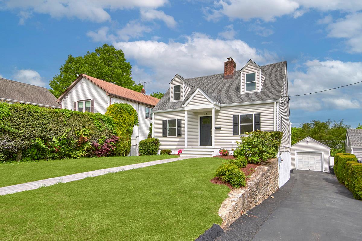 15 Locust Street, Valhalla, New York image 2
