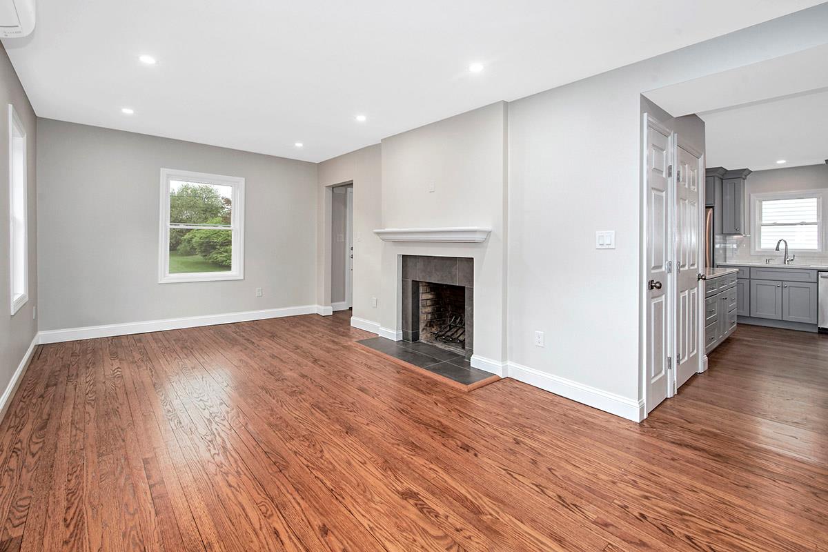 15 Locust Street, Valhalla, New York image 3
