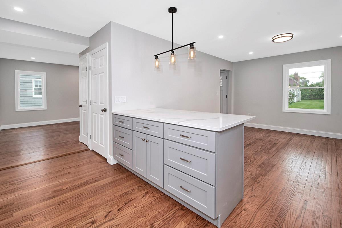 15 Locust Street, Valhalla, New York image 9