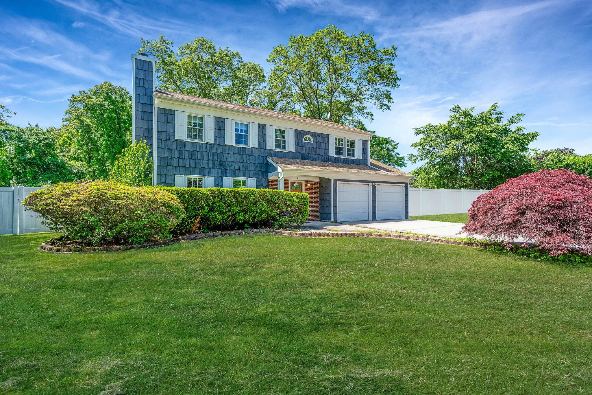 4 Hillcrest Lane, Ridge, New York image 3