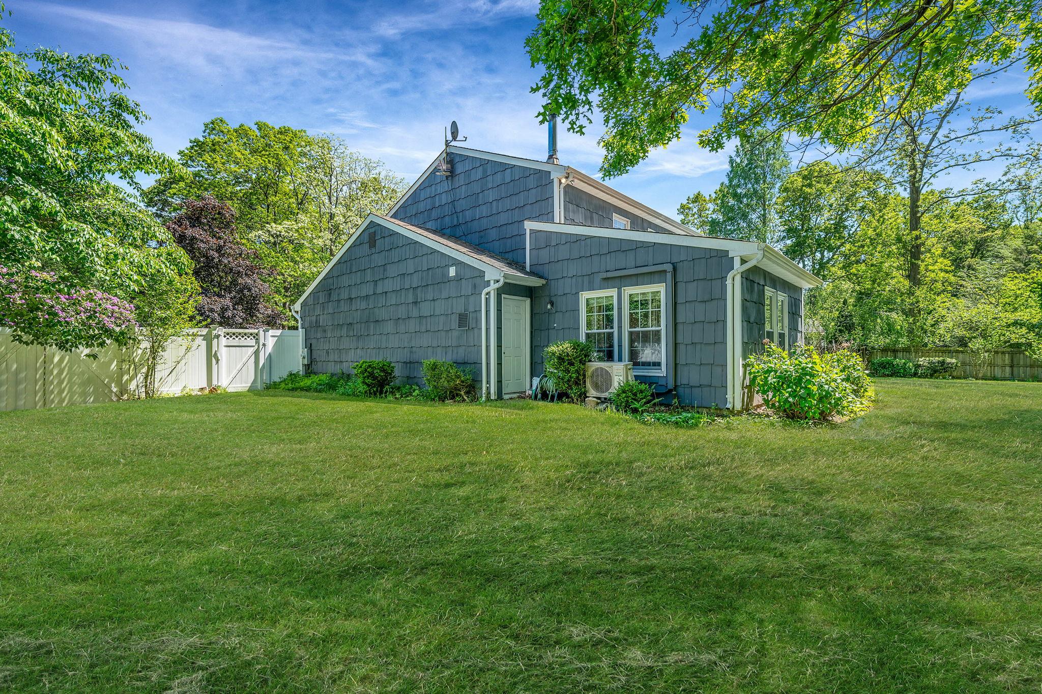4 Hillcrest Lane, Ridge, New York image 30