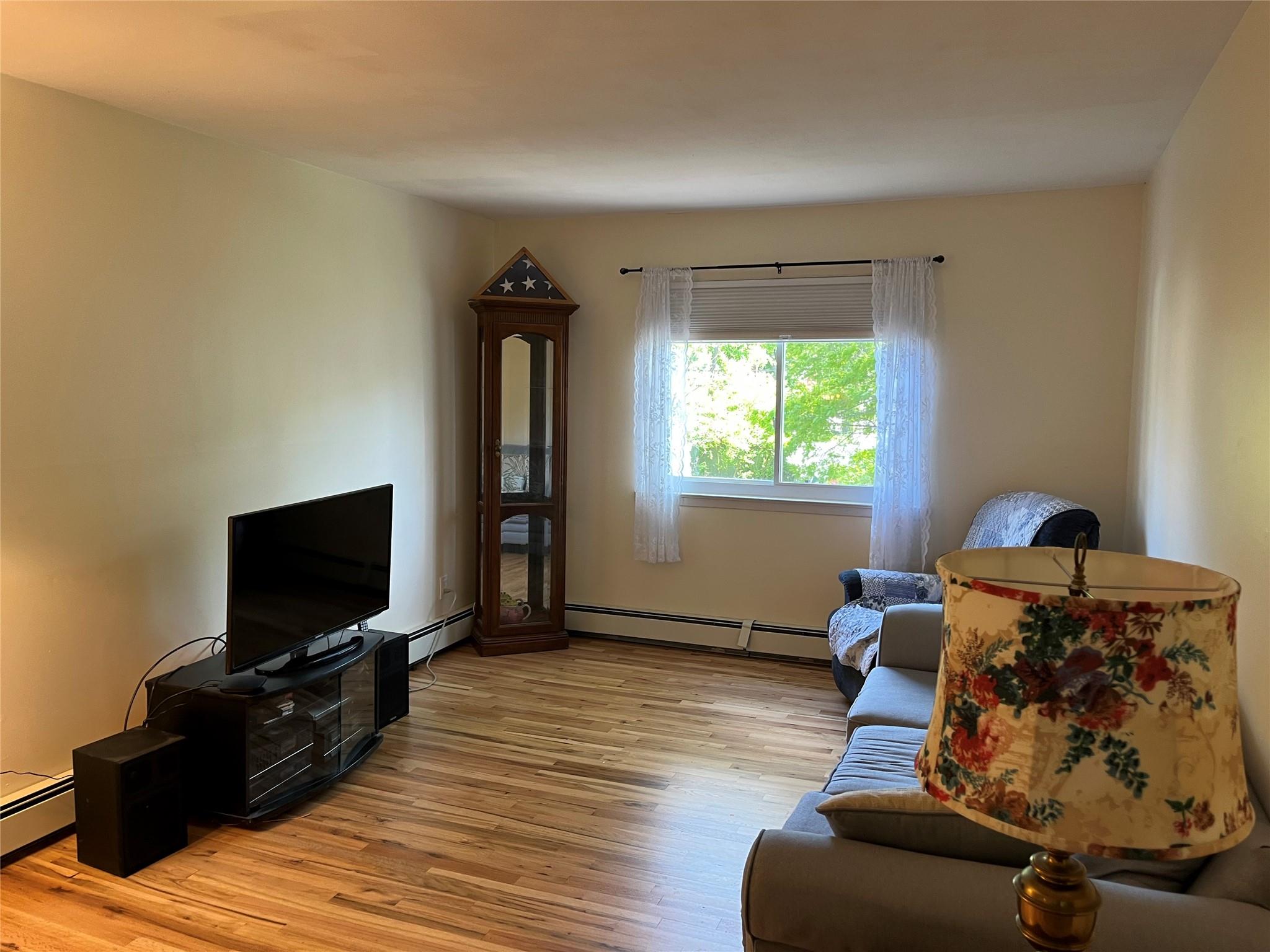 130 Hawkeye Street, Ronkonkoma, New York image 5