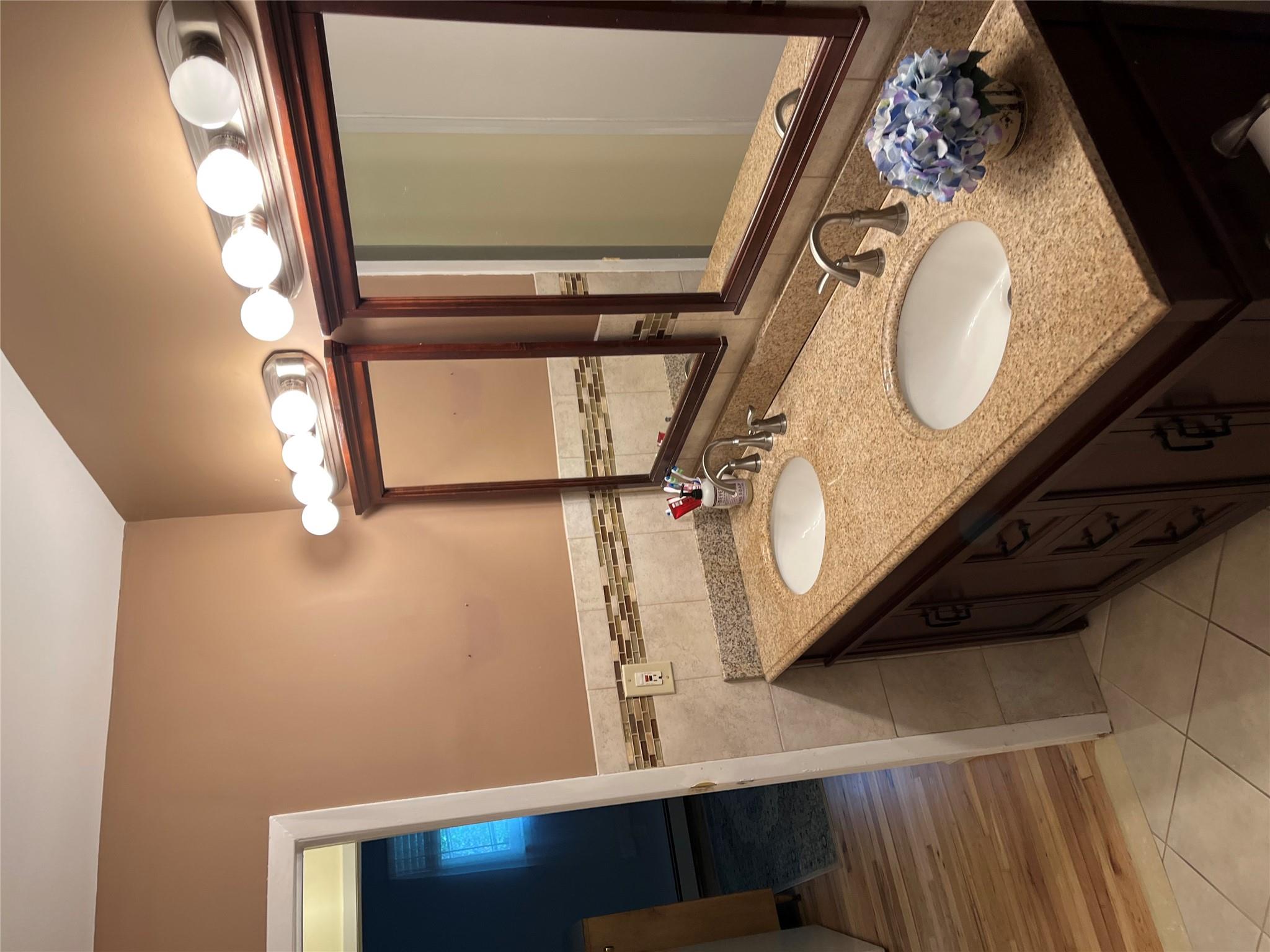 130 Hawkeye Street, Ronkonkoma, New York image 13