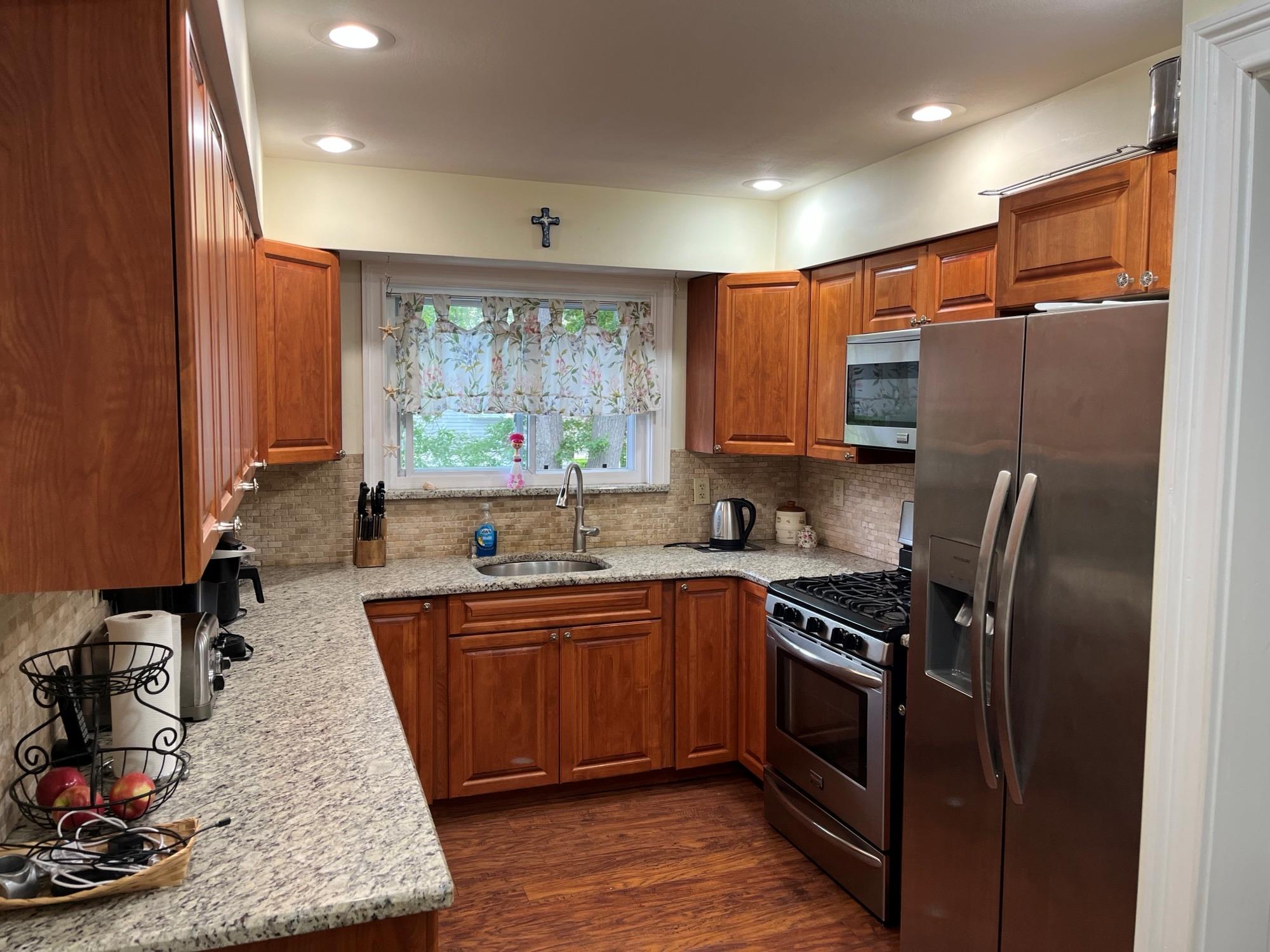 130 Hawkeye Street, Ronkonkoma, New York image 10