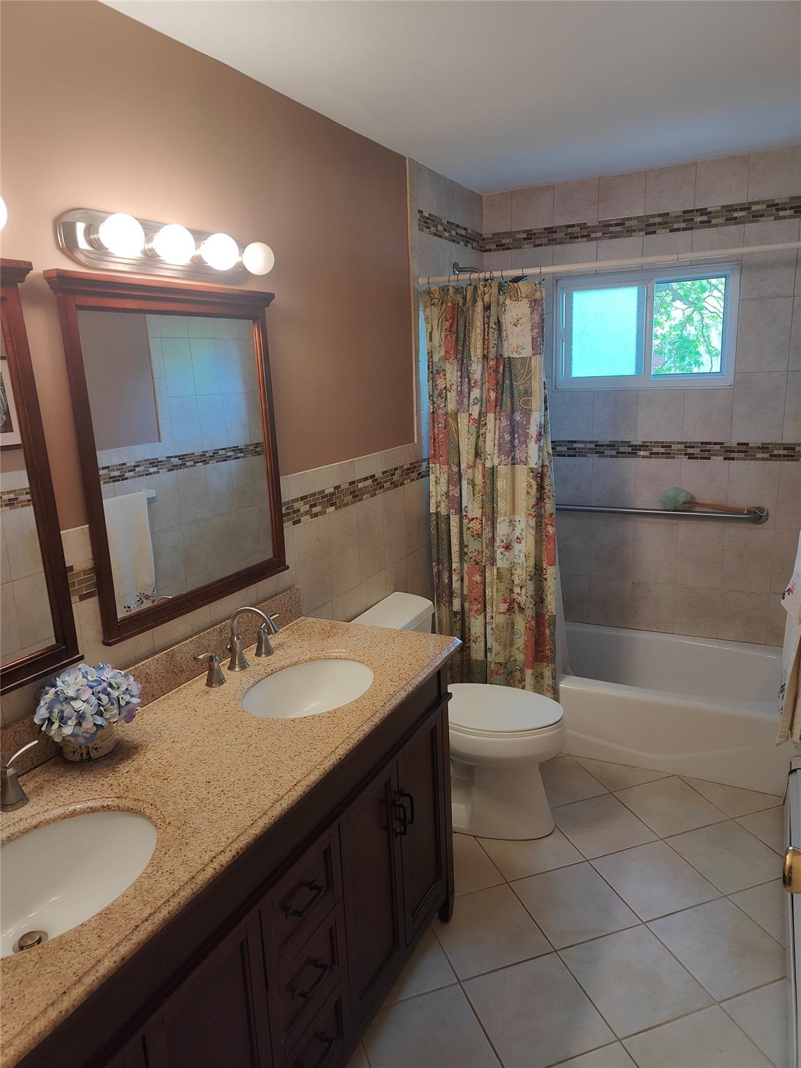 130 Hawkeye Street, Ronkonkoma, New York image 12