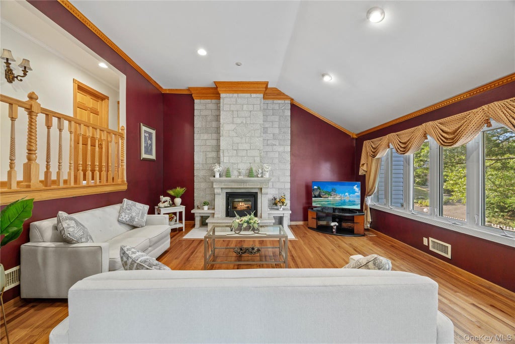 Photo of 81 Avondale Road, Yonkers, NY 10710 (MLS # 1060631)