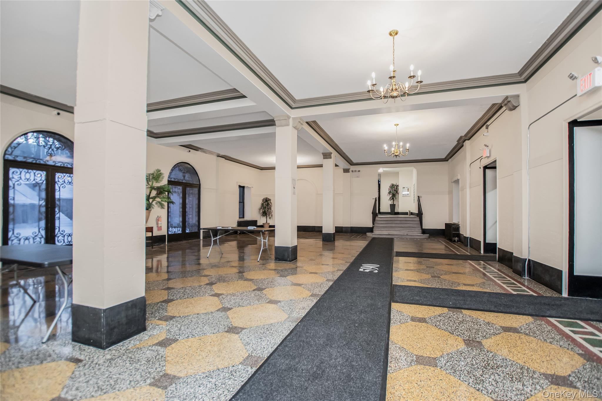 590 E Third Street 2D