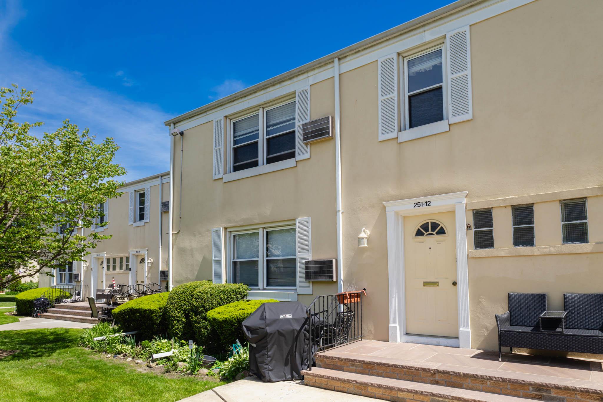 251-12 71st Rd Rd #29B, Bellerose, New York image 15