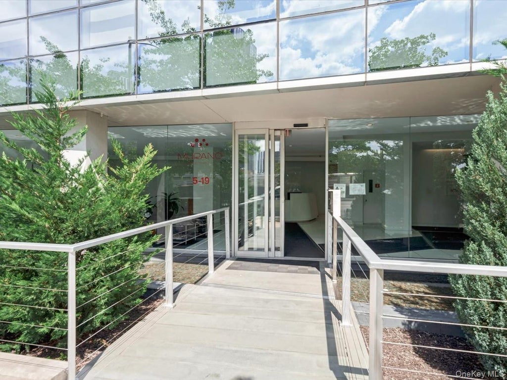 Photo of 519 Borden Avenue #1H, Long Island City, NY 11101 (MLS # 1049054)