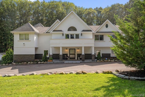 Photo of 12 Seaside Drive, Belle Terre, NY 11777 (MLS # 1043759)